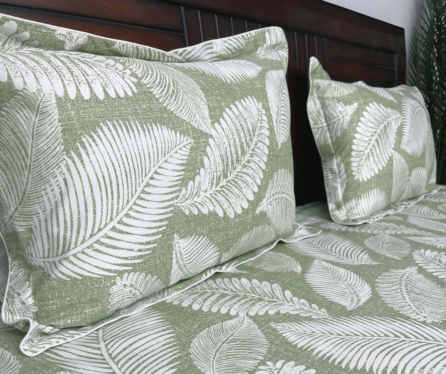 Spring(Green Color) - 210 TC, Superior Cotton, King Size Bedsheet Set