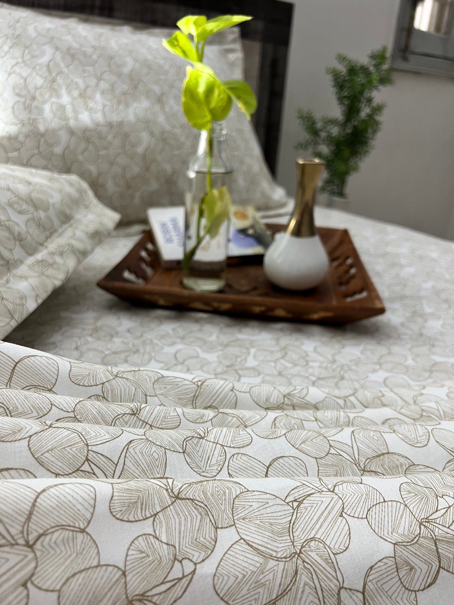 Flower Tales - 300TC Superior Cotton , King Size Bedsheet Set