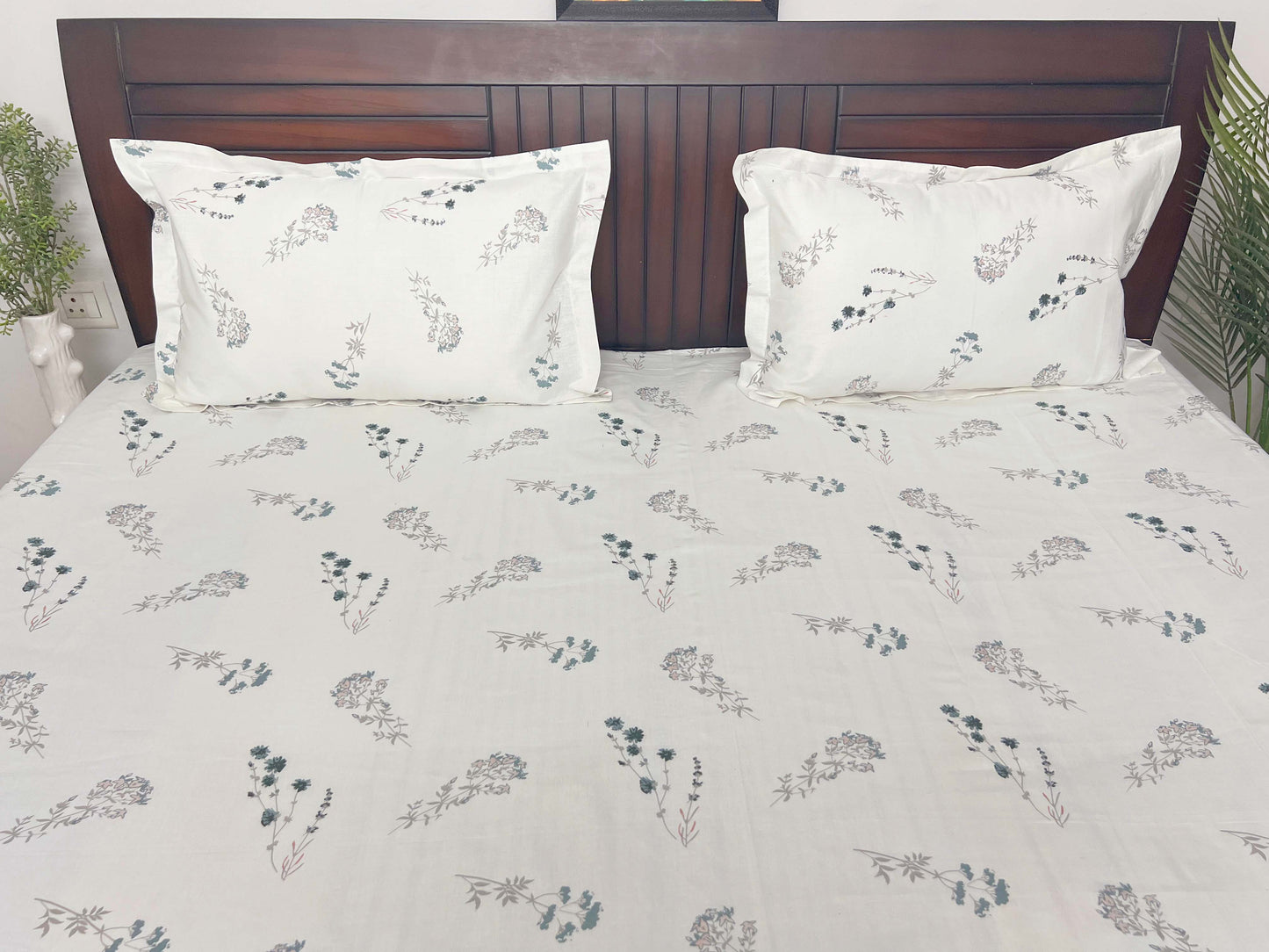 Flora (Blue)  - 144TC Superior Cotton , Queen Size Bedsheet Set